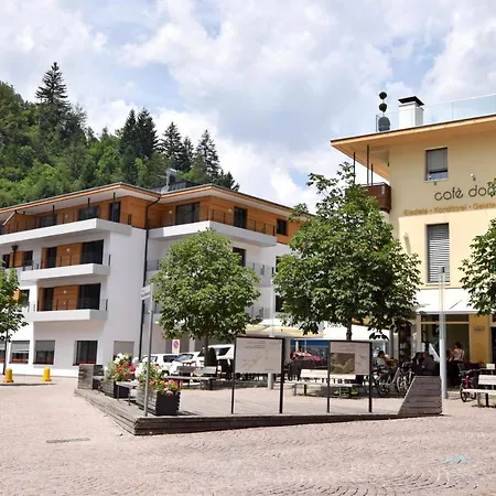 Aurturist Apartment *